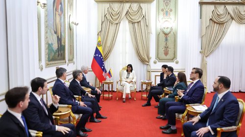 Venezuela firma acuerdos energéticos con Estados Unidos