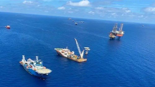 Semar y Pemex atienden contingencia por derrame en Campeche