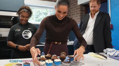 Harry y Meghan retoman sus labores benéficas en Nottingham