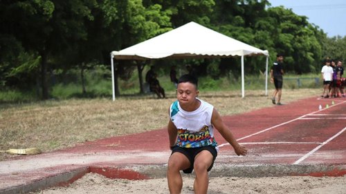 Garantizan por ley uniformes para atletas en Nuevo León