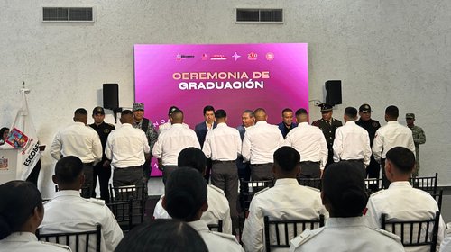 José Quiroga encabeza graduación de cadetes de Policía Escobedo