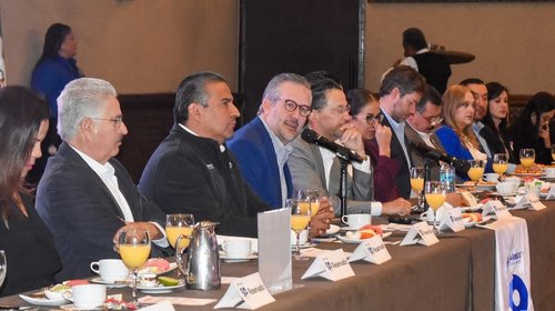 Estudiantes se capacitan en 300 empresas con educación dual