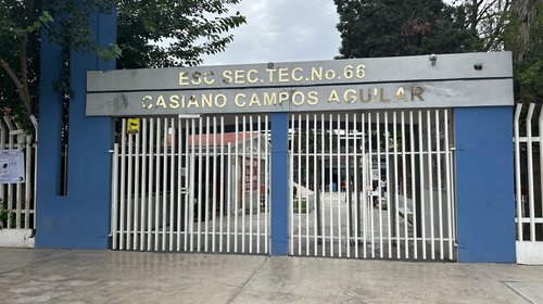 Mantiene el silencio director de secundaria acusado de mal manejo