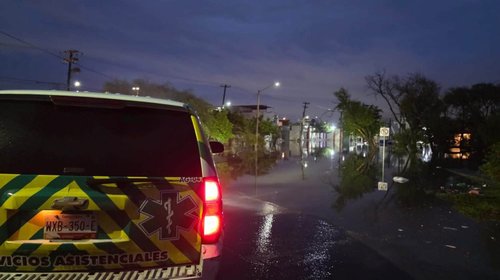 Cruz Verde auxilia a familias por inundaciones en Matamoros