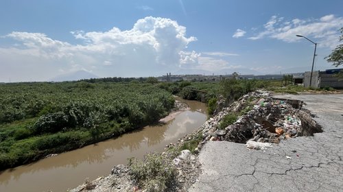 Arroyo La Encantada crece y pone en riesgo a viviendas