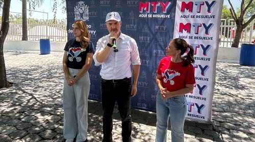 No descarta Adrián de la Garza tomar candidatura con el PAN