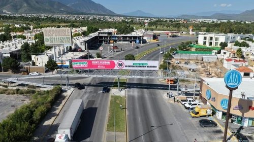 Estrenan puente peatonal sobre Emilio Arizpe, en Saltillo