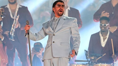 Triunfa Bad Bunny en los Premios Emmy con su Super Bowl