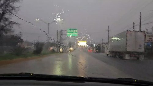 Reabren vialidades en Monterrey tras estragos por las lluvias