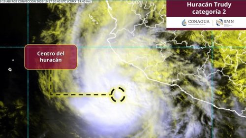 Alcanza el huracán Trudy categoría 2 y amenaza costas del país
