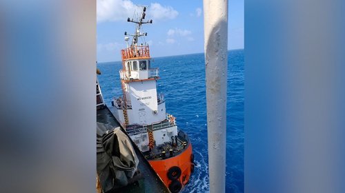 Ferry vuelca en Indonesia; hay seis muertos y 130 desaparecidos