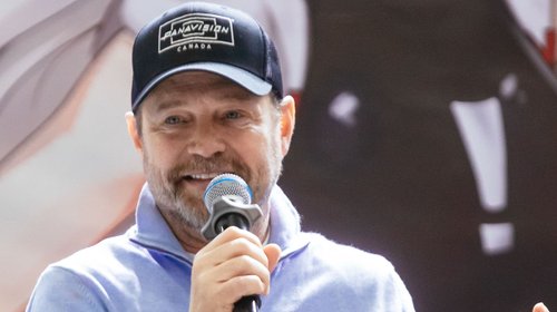 Jason_Priestley_10_d2cd23a047