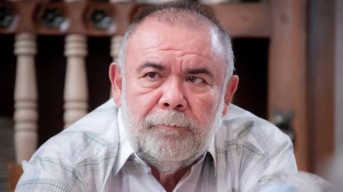 Hospitalizan a Jesús Ochoa tras desplome de elevador