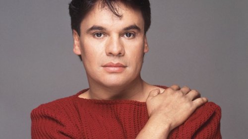 Las 15 mejores canciones de Juan Gabriel, según Billboard