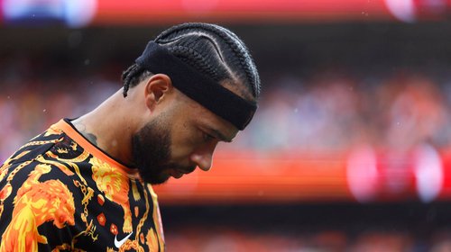 Memphis Depay acusa al Corinthians de incumplir con su renovación