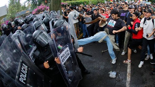 Liberan a cinco detenidos por disturbios en Guadalajara