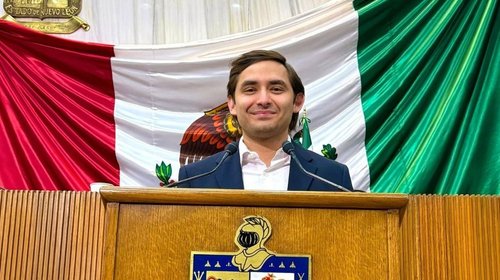 Renuncia Rodrigo Montemayor a bancada de Morena