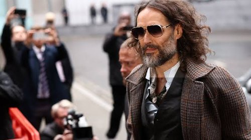 Russell Brand niega cargos de violación y agresión sexual