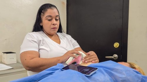 Tamaulipas invita a detectar cáncer de mama con iBreast Exam
