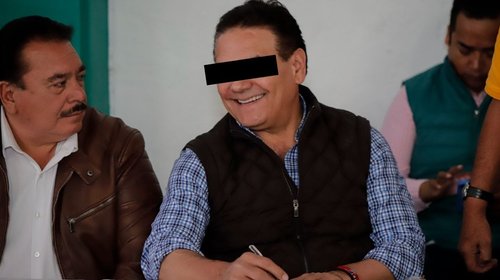 Silvano_Aureoles_328890d9b9