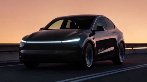 Tesla_iniciara_su_servicio_de_robotaxis_con_un_empleado_en_los_vehiculos_autonomos_aaa2ebb3a0