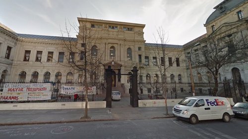 Estudiante es apuñalada por compañero en universidad de Uruguay