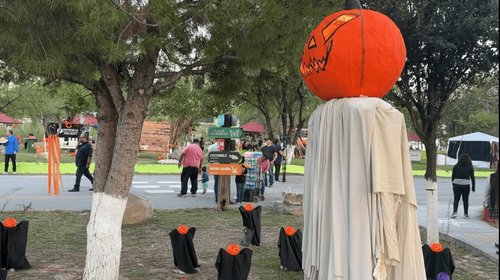 Festival de la Calabaza une 2,500 personas en Ecoparque Monclova