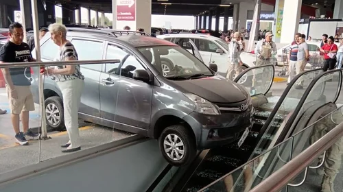 Whats_App_Image_2025_05_18_at_5_43_52_PM_a8f9b1b245