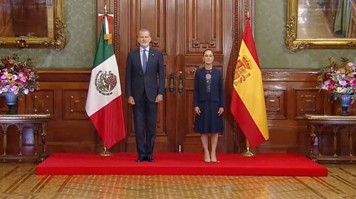 Felipe VI llega a México para reunirse con Claudia Sheinbaum 
