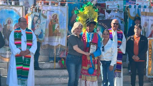Rinden homenaje a “El Campeón” en la Matlachinada de Saltillo