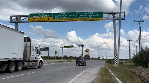 Crecida del Río Bravo obliga a cerrar puente fronterizo