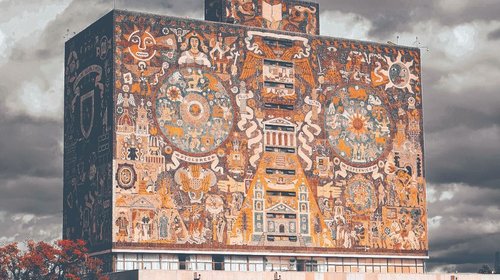Suspenden inscripciones en la UNAM por investigación