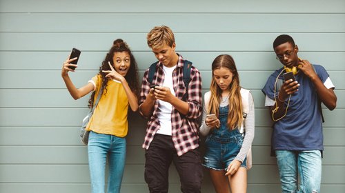 ¿El uso de redes sociales afecta el rendimiento académico?