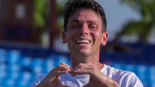 ICE detiene a futbolista pese a tener permiso de trabajo vigente