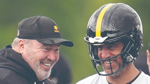 Rodgers vs. Fauci: el pleito que brincó del emparrillado