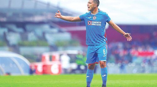 Mónaco insiste por Erik Lira; Cruz Azul espera mejor oferta