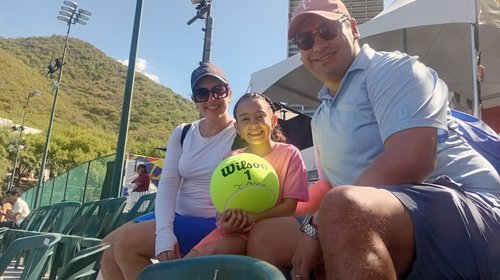 Pelotas grandes de tenis, una tradición ‘gigante’ 