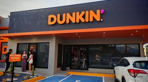 Dunkin’ arma la Coffee Party con su nueva sucursal en Monterrey