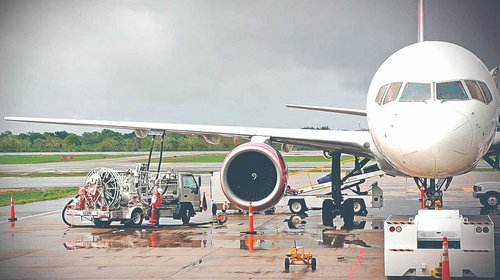 'Por los cielos' precio de turbosina; ‘pega’ a aerolíneas