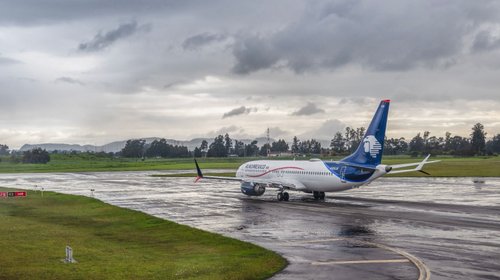 Indagan posible fuga masiva de datos de aerolínea