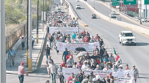Marchan en Monclova para exigir futuro para AHMSA