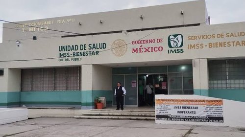 Exigen salida de director de centro de salud en Tampico