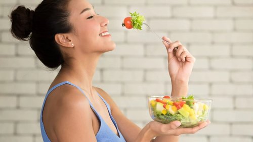 Nutrición por edades: qué necesita tu cuerpo en cada etapa