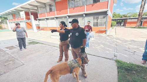 Refuerzan vigilancia con drones en escuelas de Torreón