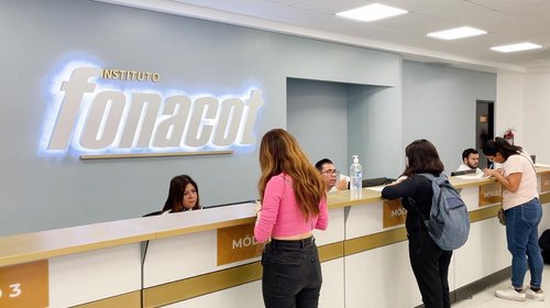 Fonacot prepara emisión para financiar créditos a mujeres