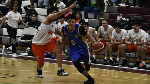 Tigres salta más alto que los Aztecas… ¡y gana!