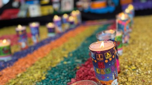 Escobedo honra a mascotas fallecidas por Día de Muertos