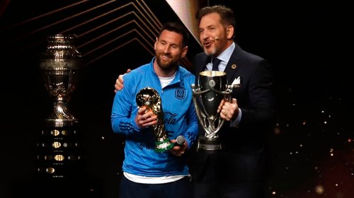 Invita Conmebol a Messi a jugar la Copa Libertadores