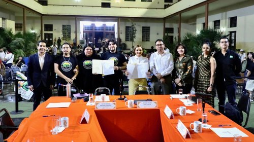 Nuevo León acuerda mesas de diálogo para fortalecer transporte