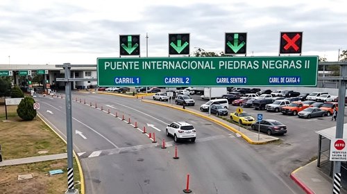 Suspende Aduana de Piedras Negras cruce de camiones vacíos de EUA